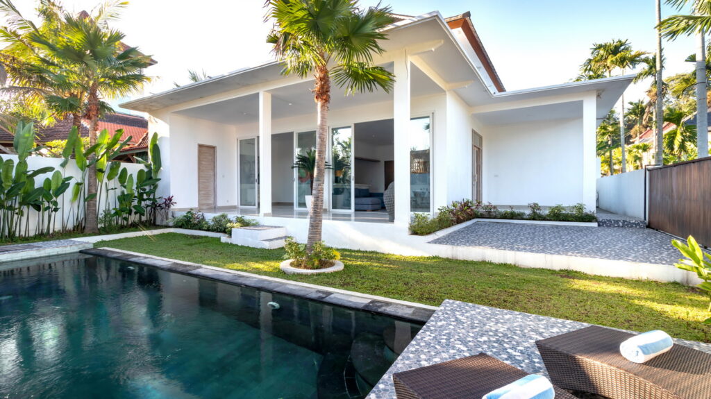 02 mas 1 pool daylight d
