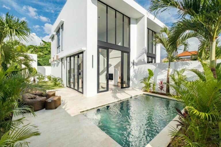 SLEEK MODERN DESIGN 2 BEDROOM VILLA FOR SALE LEASEHOLD IN CANGGU BE-1320 (1)