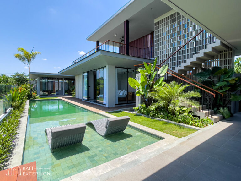 SLEEK MODERN DESIGN 4 BEDROOM FOR SALE LEASEHOLD IN TUMBAK BAYUH BE-1341 (3)