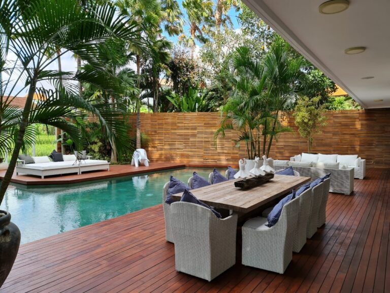 ricefield view 4 bedroom villa for sale leasehold in kerobokan be 1391 (36)