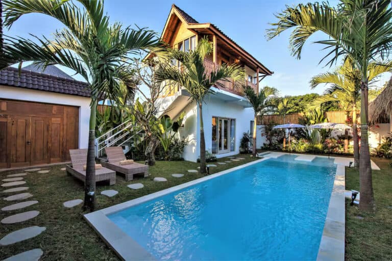 900M FROM THE BEACH 5 BEDROOM VILLA FOR SALE LEASEHOLD IN SEMINYAK BE-1843 (30)