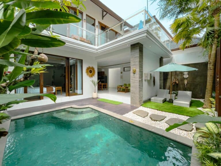 BALINESE STYLE DESIGN 23 BEDROOM FOR SALE LEASEHOLD IN SEMINYAK BE-1879 (3)