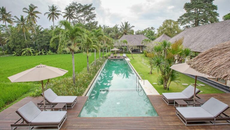 RICEFIELD VIEW 4 BEDROOM VILLA FOR SALE FREEHOLD IN UBUD BE-2035 (2)2