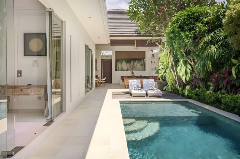 Luxury villa with pool and garden view