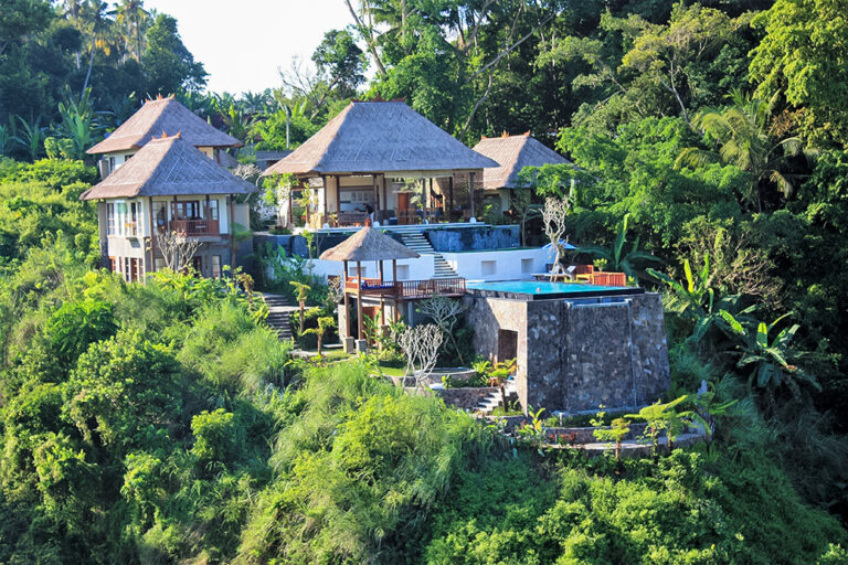 amori villa june 2009