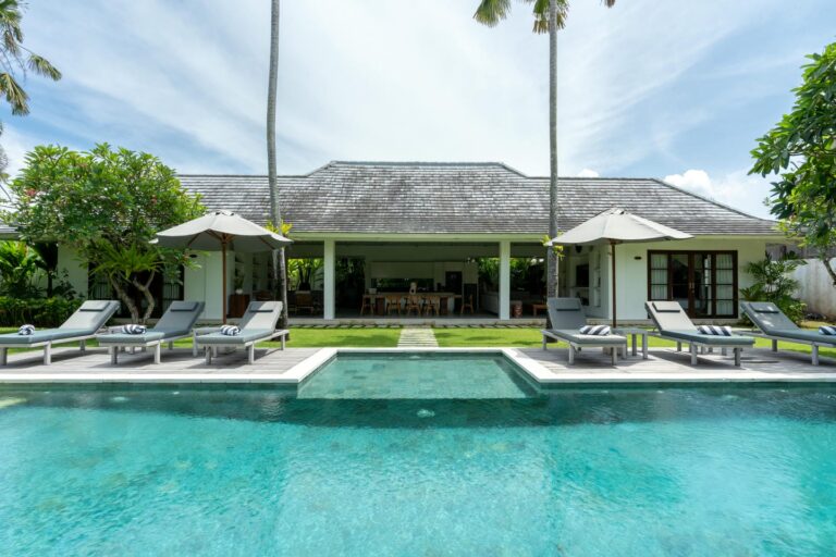 prime location ready 3 bedroom villa for sale leasehold in berawa be 2606 (87) 1766735193735 570780812